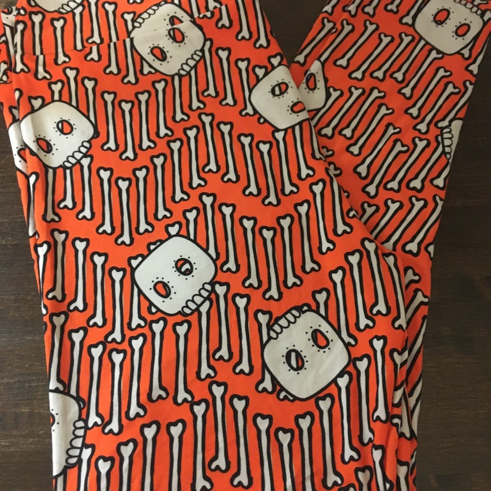 Skull and Bones LulaRoe leggings